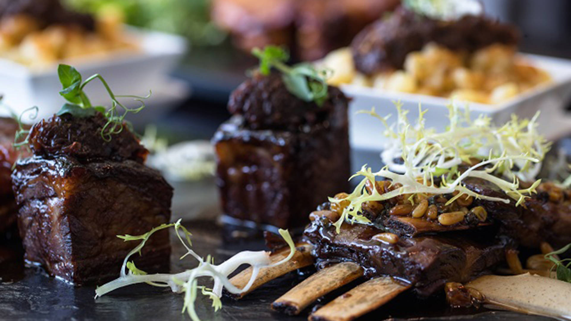 rib-room-ribs-platter at jumeirah-emirates-towers 