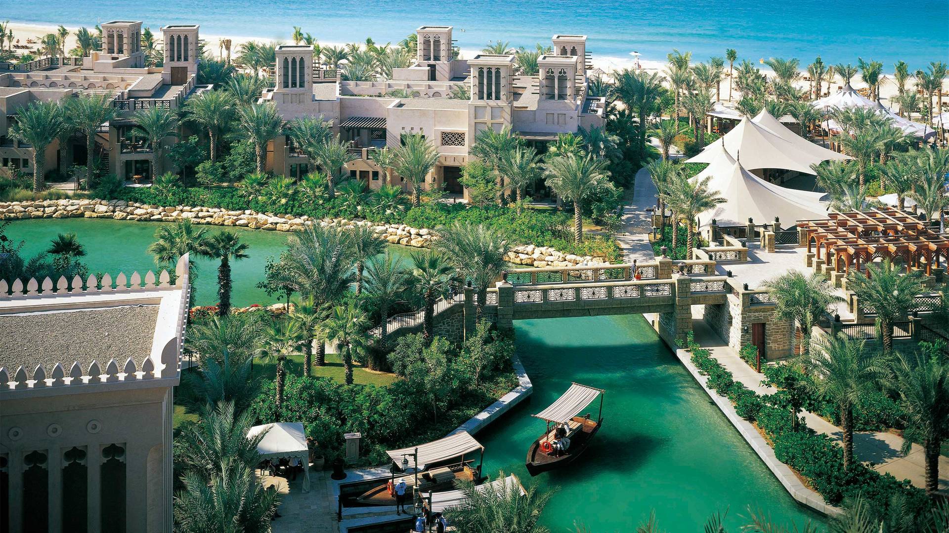 16-9_ Madinat-Jumeirah---Jumeirah-Dar-Al-Masyaf---Wasserwege